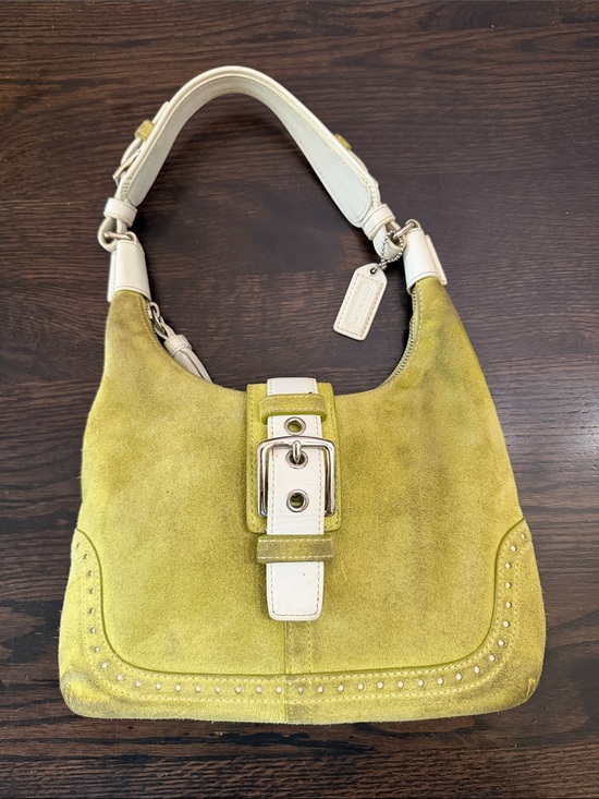 Coach Handbags - Vintage Coach Hamptons hobo
